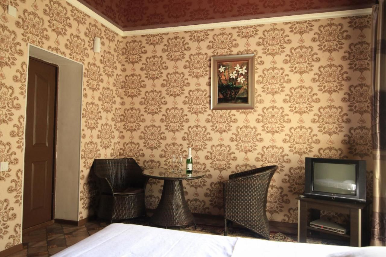 Мотели Carzone Бишкек-4